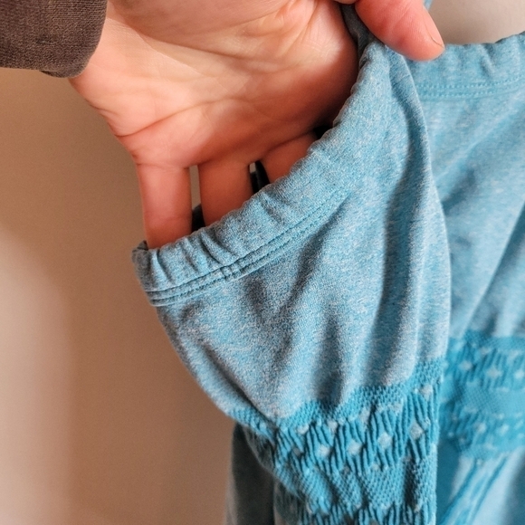 ATHLETA Racerback Athletic Tank Top Built in Bra Blue Medium - Picture 3 of 8